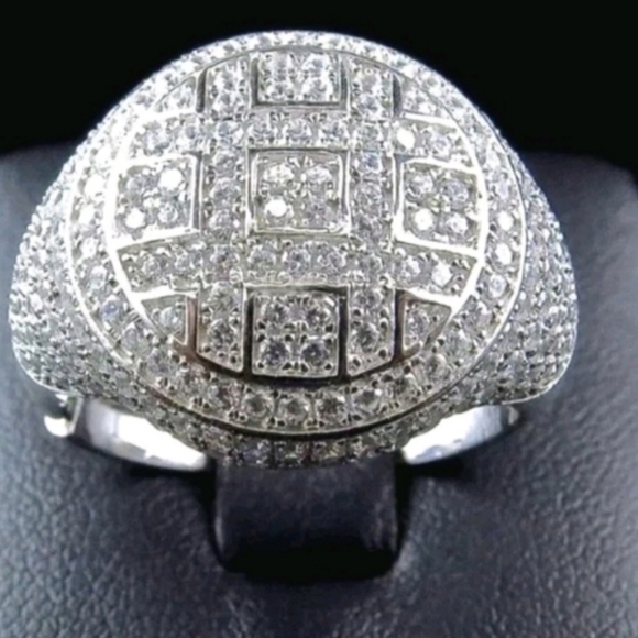 Elegant Silver Mens Ring Sz 9
